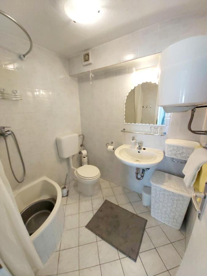 Villa Kale Apartments Slatine Exterior foto